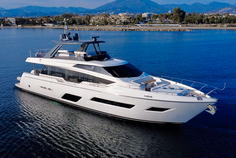 Ferretti Yachts 780
